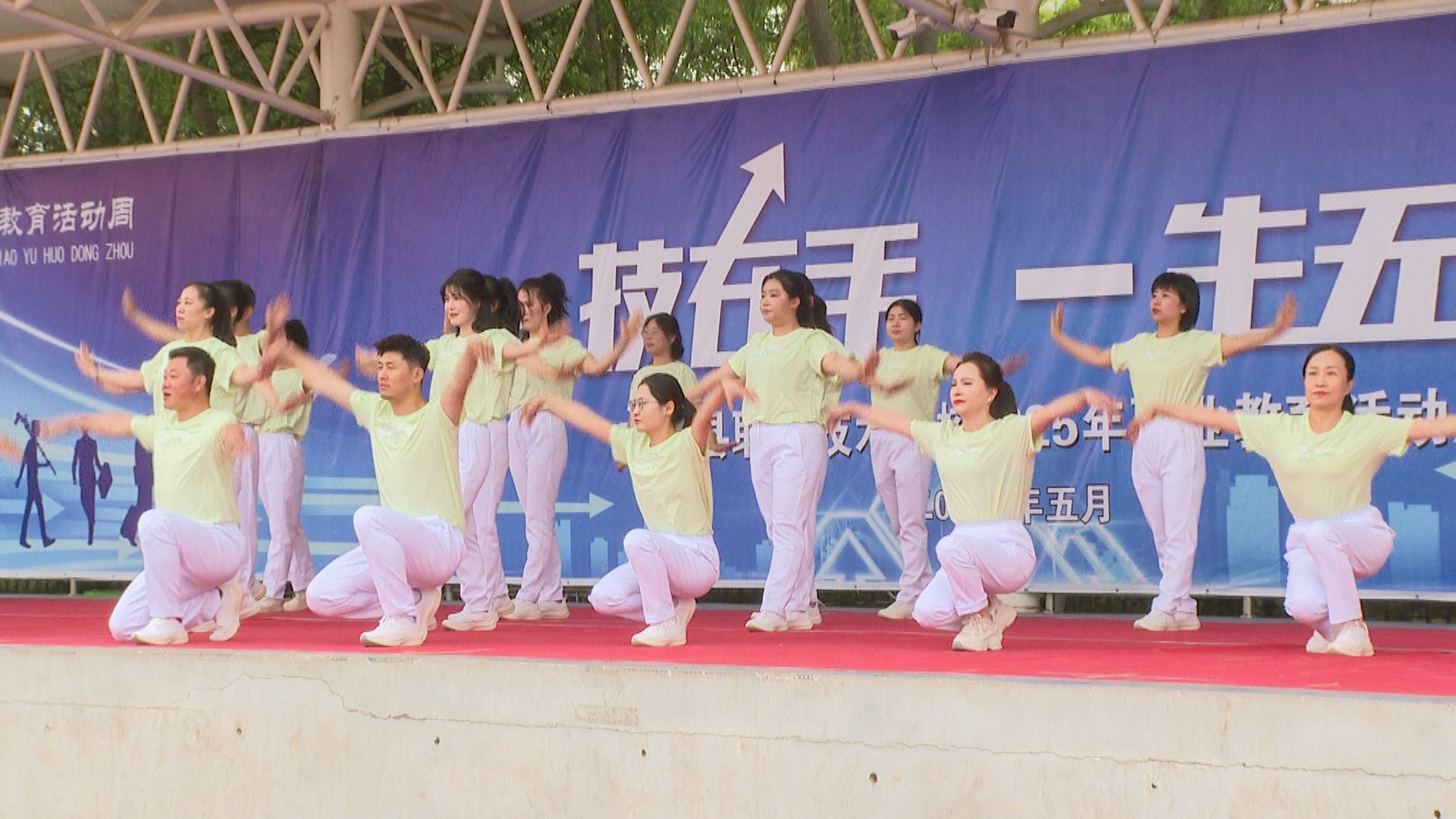 中宁县职业技术学校举办职业教育活动周暨校园文化艺术节 (11)1.jpg