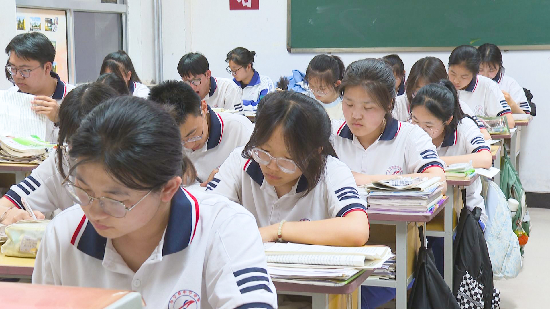 十年磨剑今朝试 六月逐梦共争锋 (10)1.jpg
