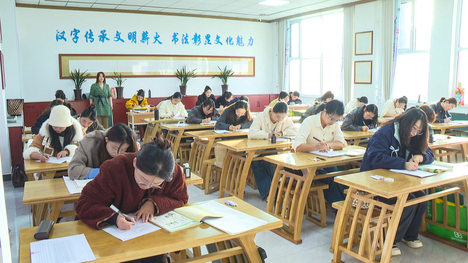 中宁县举办2025年中小学教师教学基本功大赛 (3)1.jpg