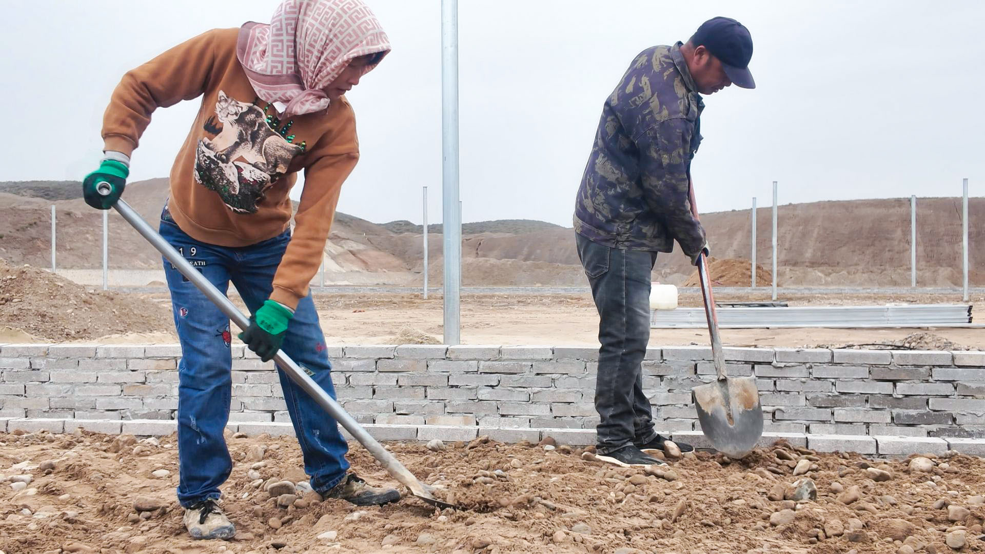 任燕香：黄土地上撑起一片天的“铁娘子” (17)1.jpg