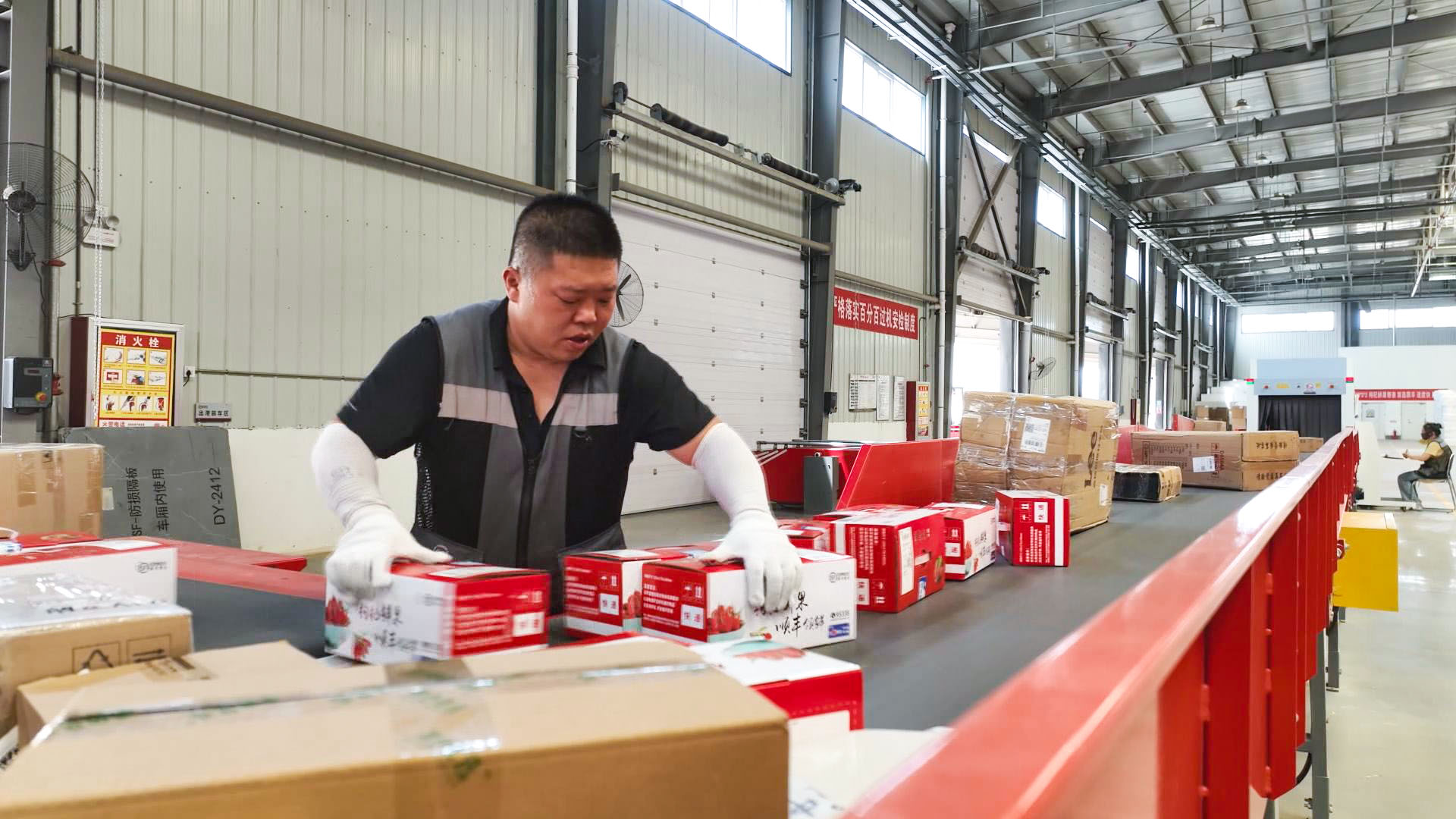 中宁县以“1233”模式赋能电商产业发展 (33)1.jpg 中宁县以“1233”模式赋能电商产业发展 (33)1.jpg