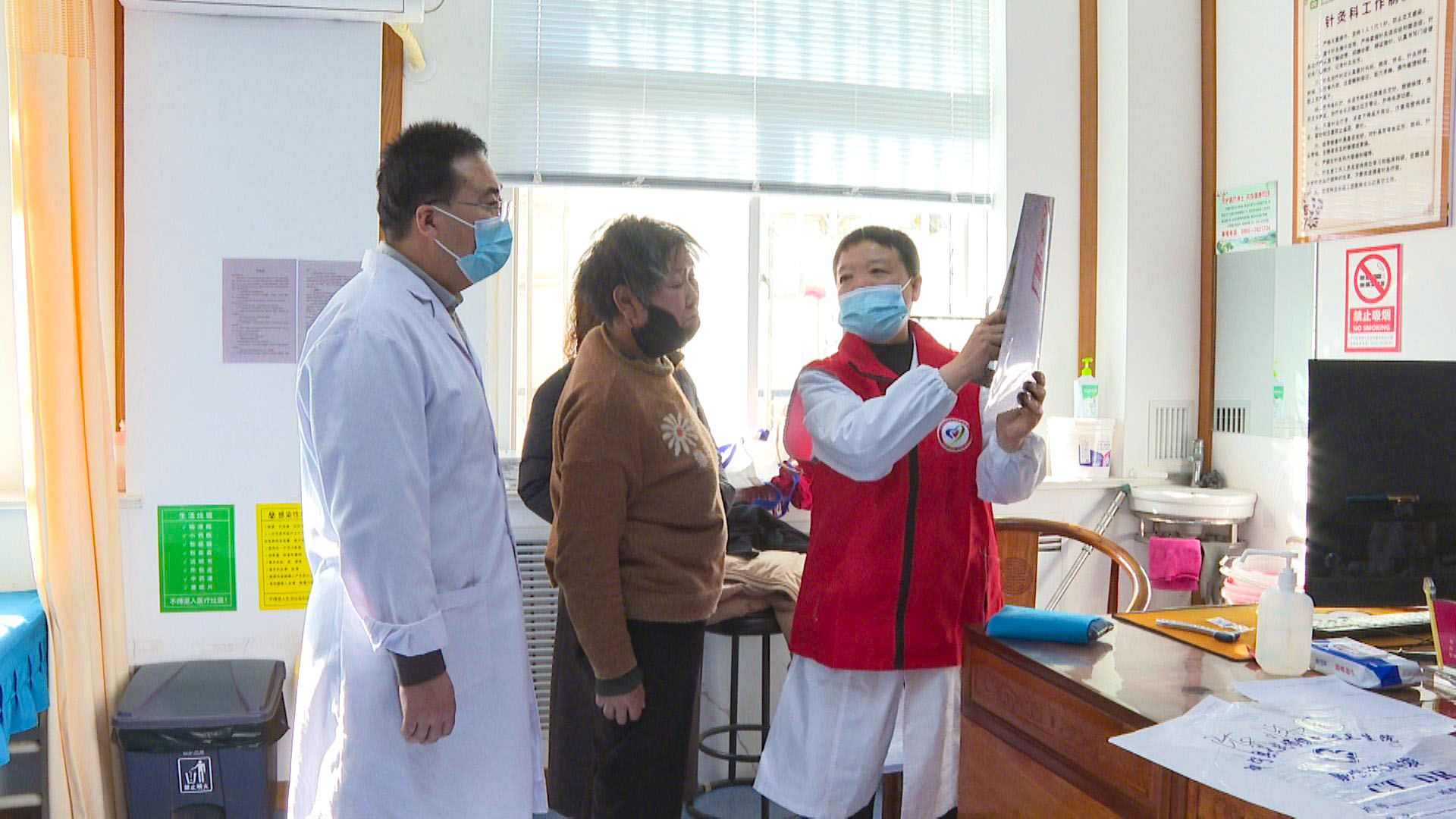 自治区“桑榆情·健康行”老专家基层义诊活动走进中宁县 (17)1.jpg