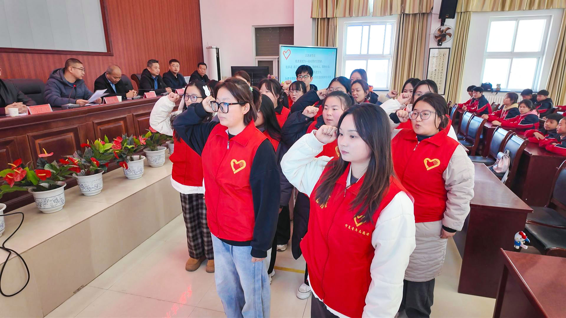 中宁县开展12·5国际志愿者日主题活动 (3)1.jpg 中宁县开展12·5国际志愿者日主题活动 (3)1.jpg