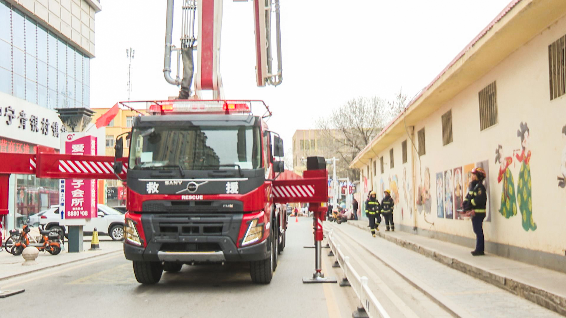 中宁县开展高层酒店消防应急综合演练 (6)1.jpg 中宁县开展高层酒店消防应急综合演练 (6)1.jpg