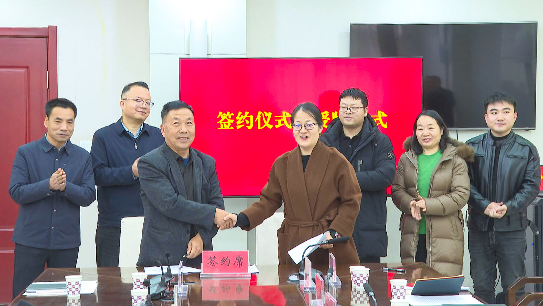 政校企联动 (5)1.jpg 政校企联动 (5)1.jpg