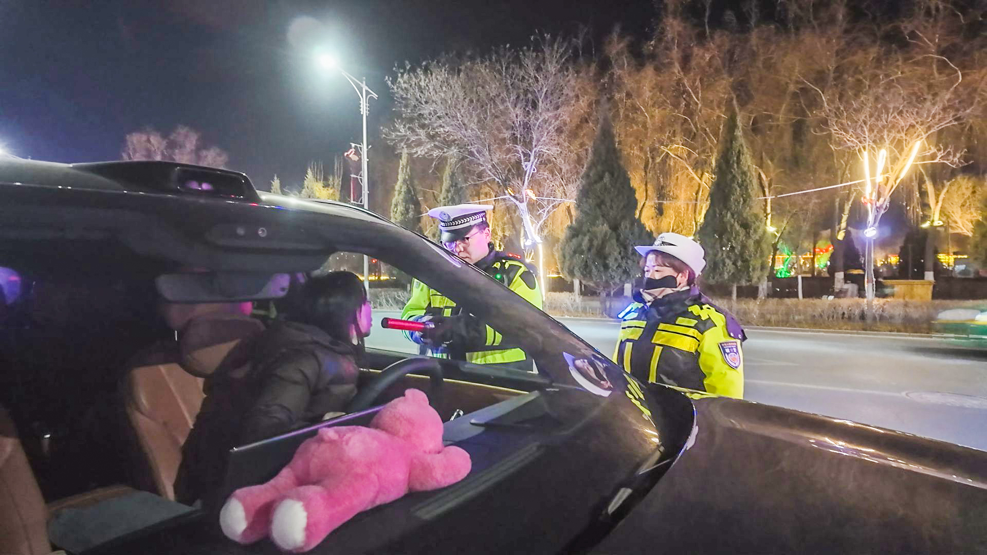 昼夜不松劲 中宁交通专项整治织密出行安全网 (13)1.jpg 昼夜不松劲 中宁交通专项整治织密出行安全网 (13)1.jpg