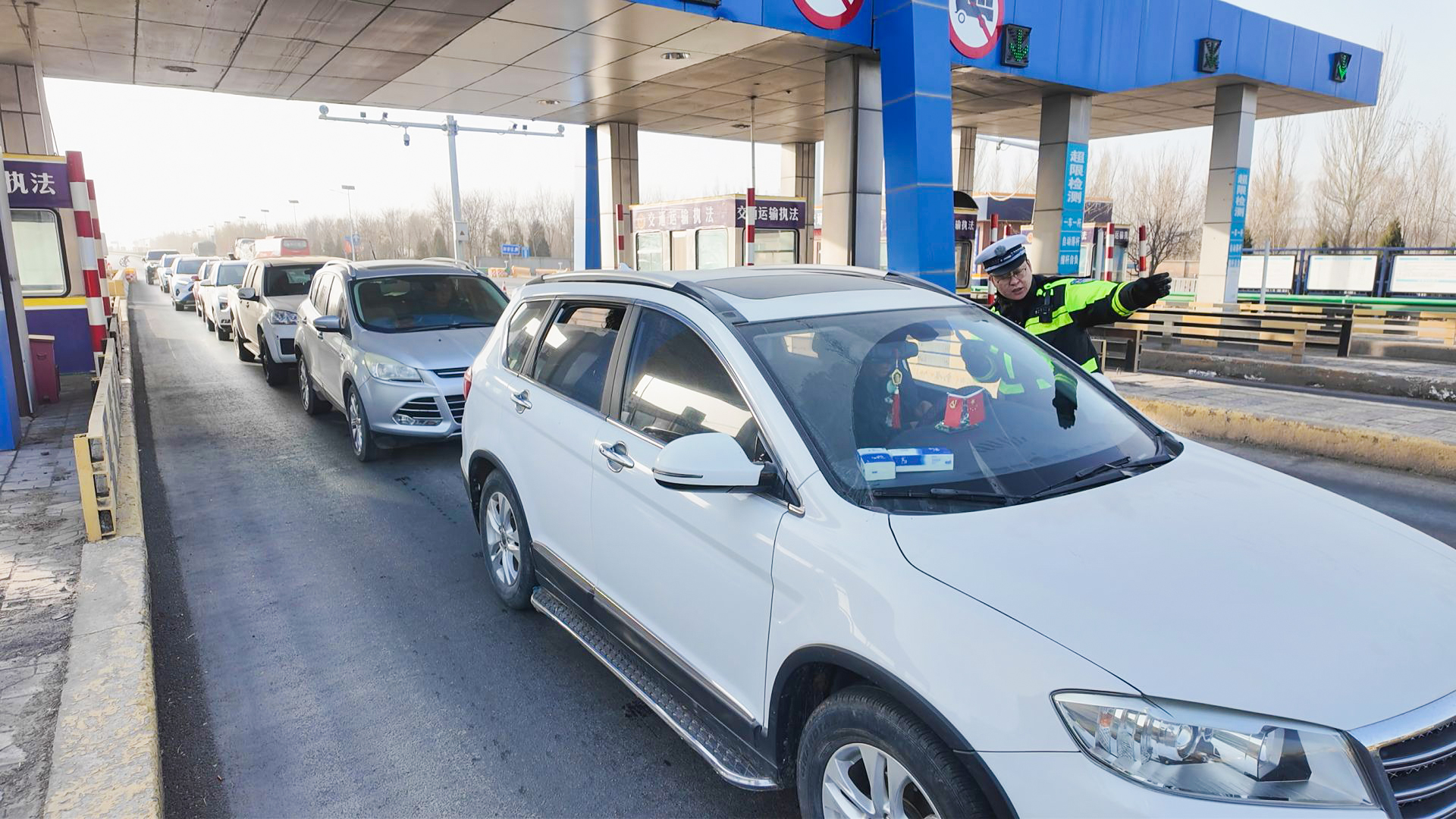 昼夜不松劲 中宁交通专项整治织密出行安全网 (17)1.jpg 昼夜不松劲 中宁交通专项整治织密出行安全网 (17)1.jpg