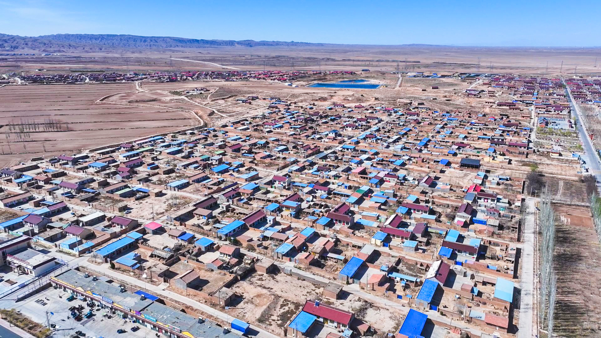 太阳梁乡:滴灌带生产“热”起来 (26)1.jpg 太阳梁乡:滴灌带生产“热”起来 (26)1.jpg