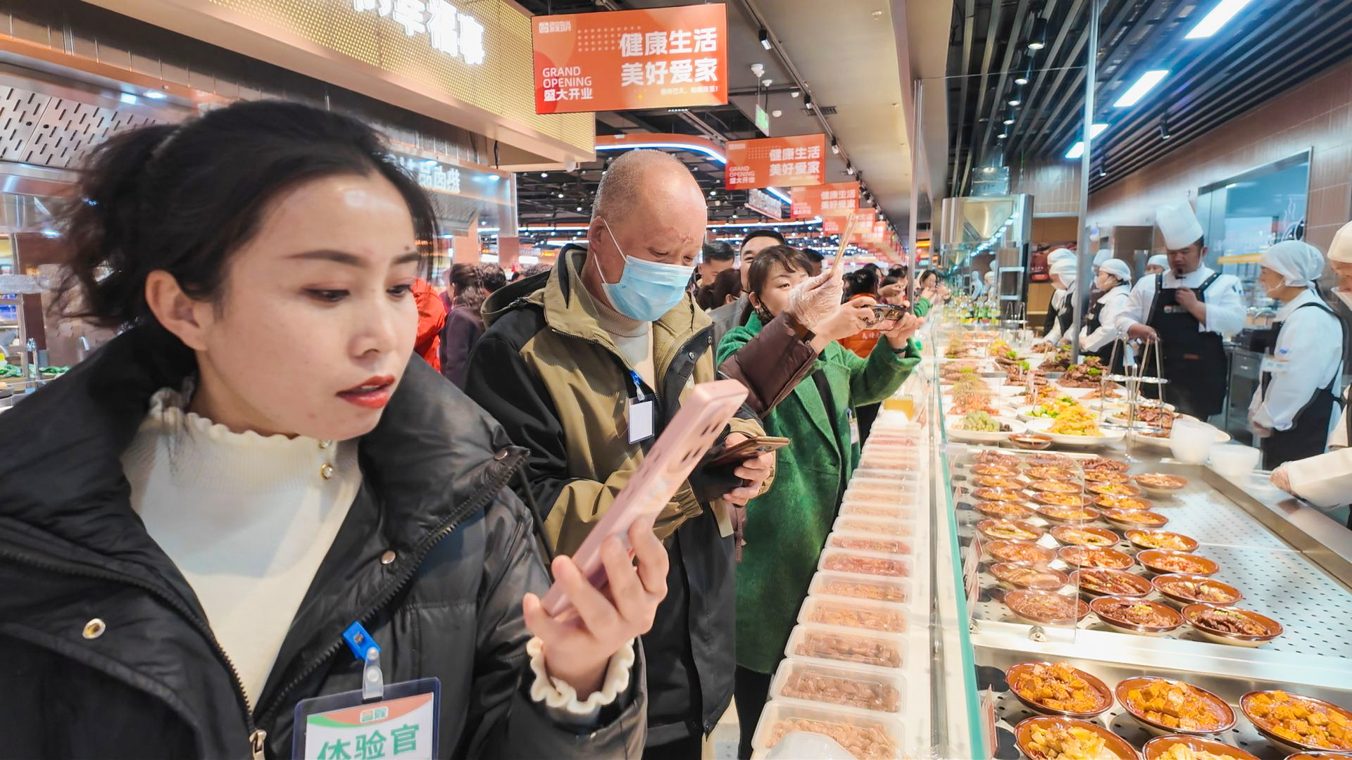 中宁县首家“胖改店”迎来“开门红” (26)1.jpg 中宁县首家“胖改店”迎来“开门红” (26)1.jpg