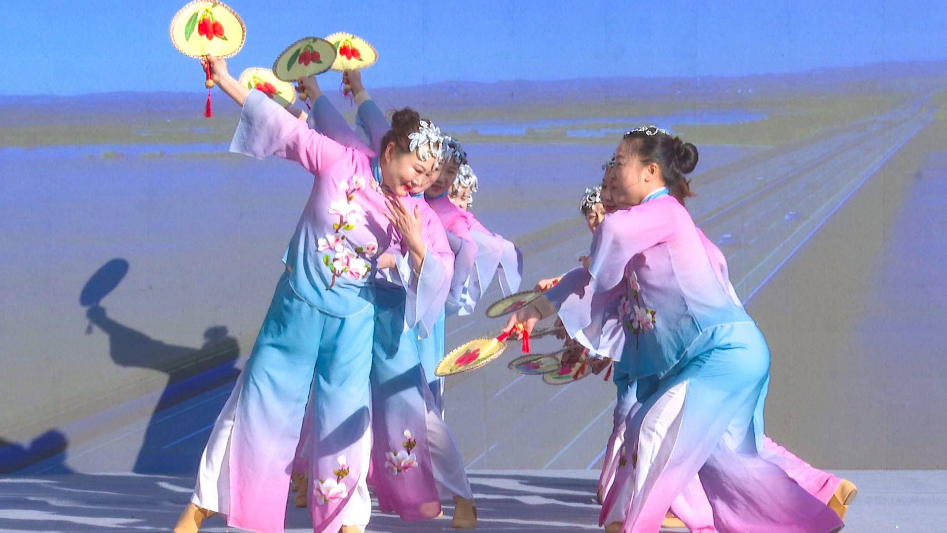 “冬暖杞乡·欢歌殷庄”全区冬季“村晚” (16)1.jpg