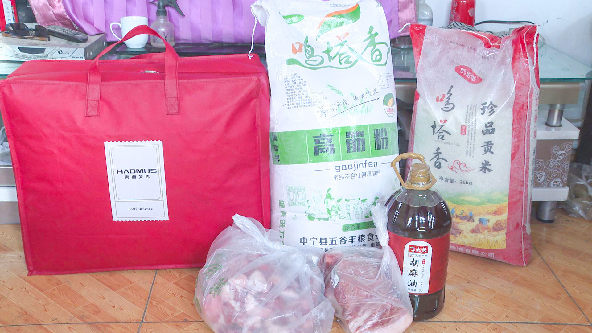 情暖困难群众 筑牢民生温暖防线 (14)2.jpg