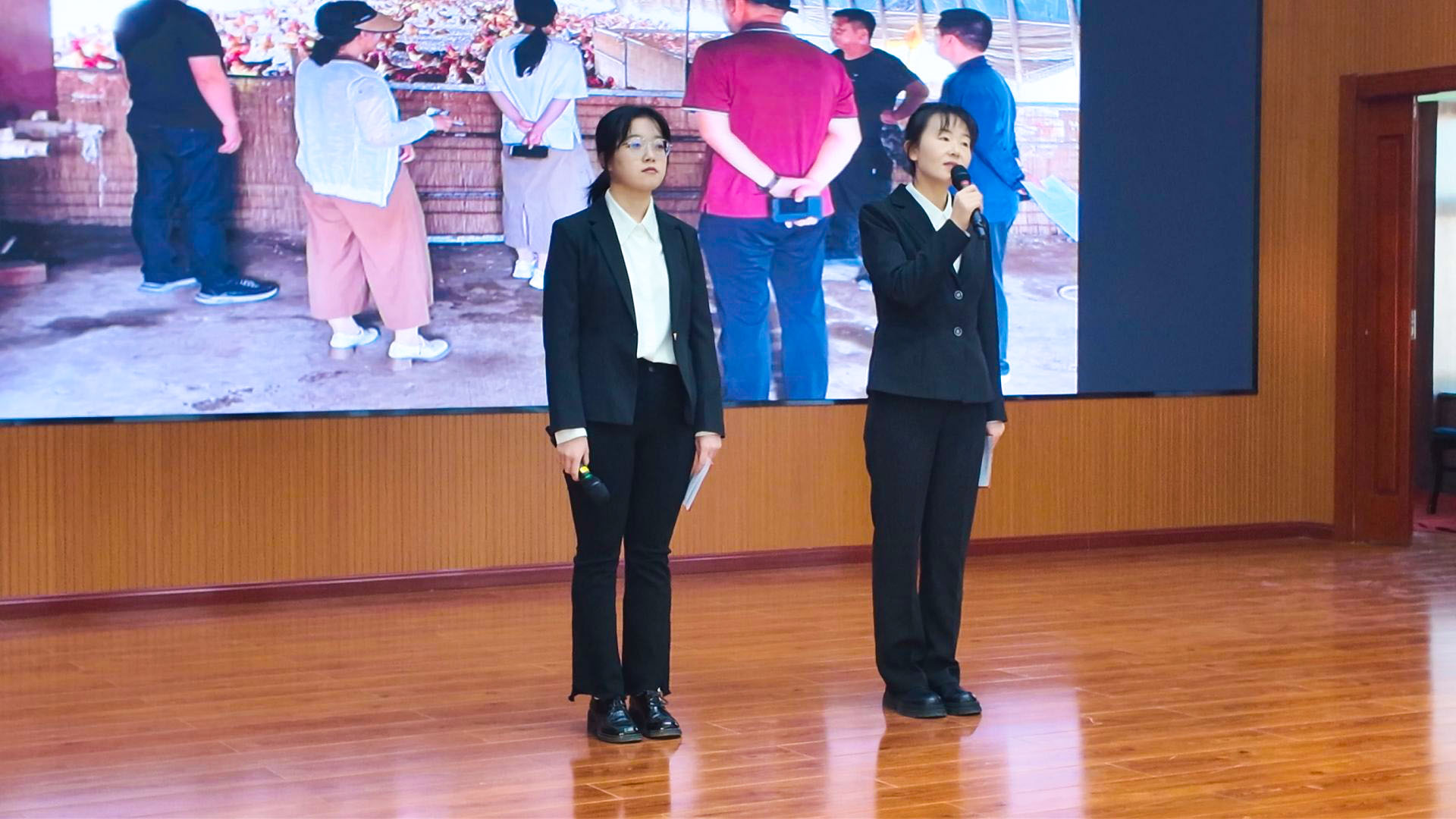 中宁县举办“宣讲进万家 实干谱新篇”宣讲大赛复赛 (19)1.jpg 中宁县举办“宣讲进万家 实干谱新篇”宣讲大赛复赛 (19)1.jpg