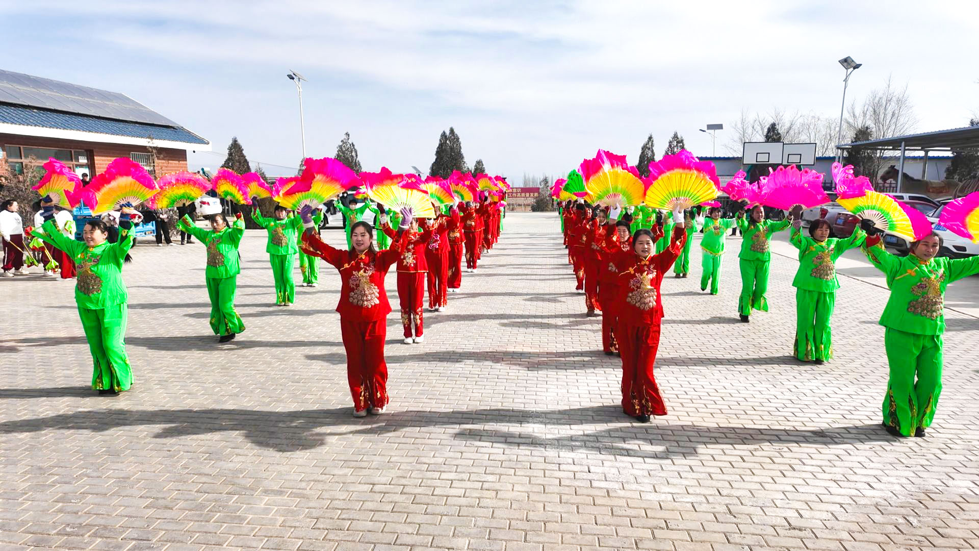 太阳梁乡：锣鼓喧天备社火 乡土年味日渐浓 (6)1.jpg