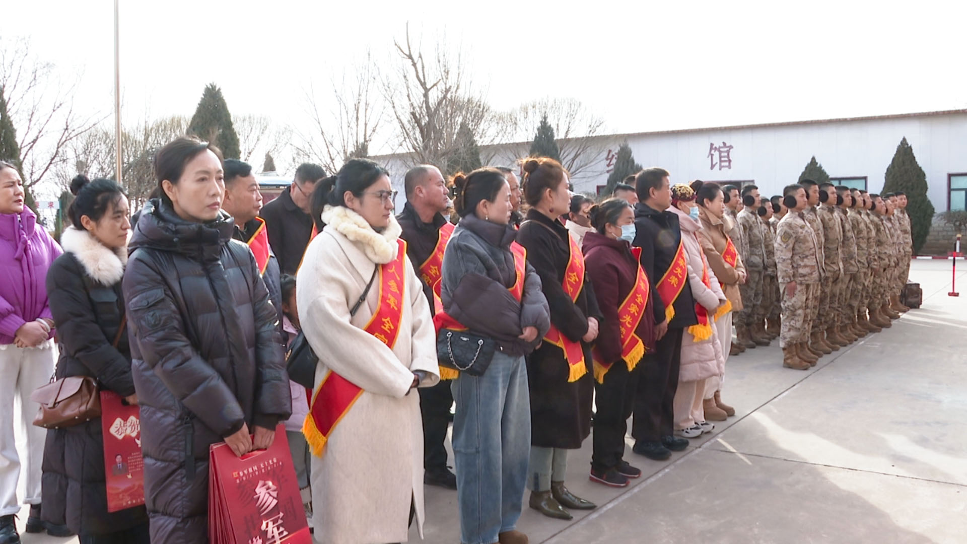 2月6日 (1)进军营.jpg
