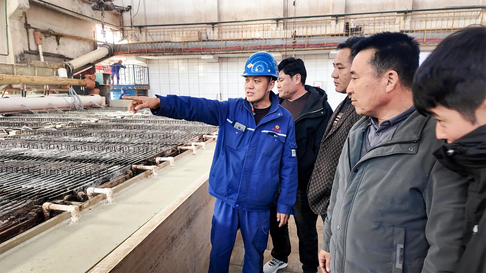 徐套乡组织务工群众赴天元锰业“看企择岗” (6)1.jpg 徐套乡组织务工群众赴天元锰业“看企择岗” (6)1.jpg