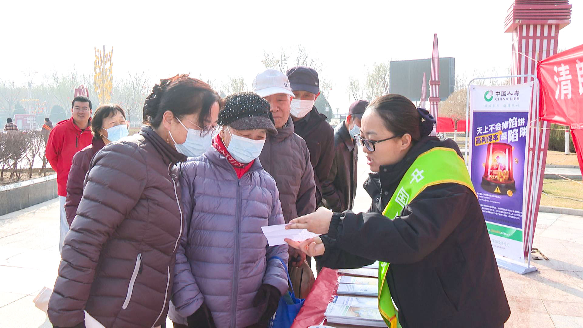 中宁县开展“3·15”金融消保集中宣教活动 (12)1.jpg 中宁县开展“3·15”金融消保集中宣教活动 (12)1.jpg