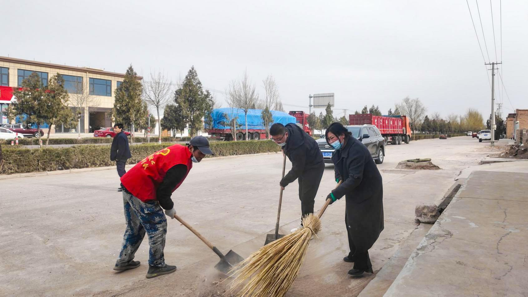 大战场镇开展国道109 (12)1.jpg