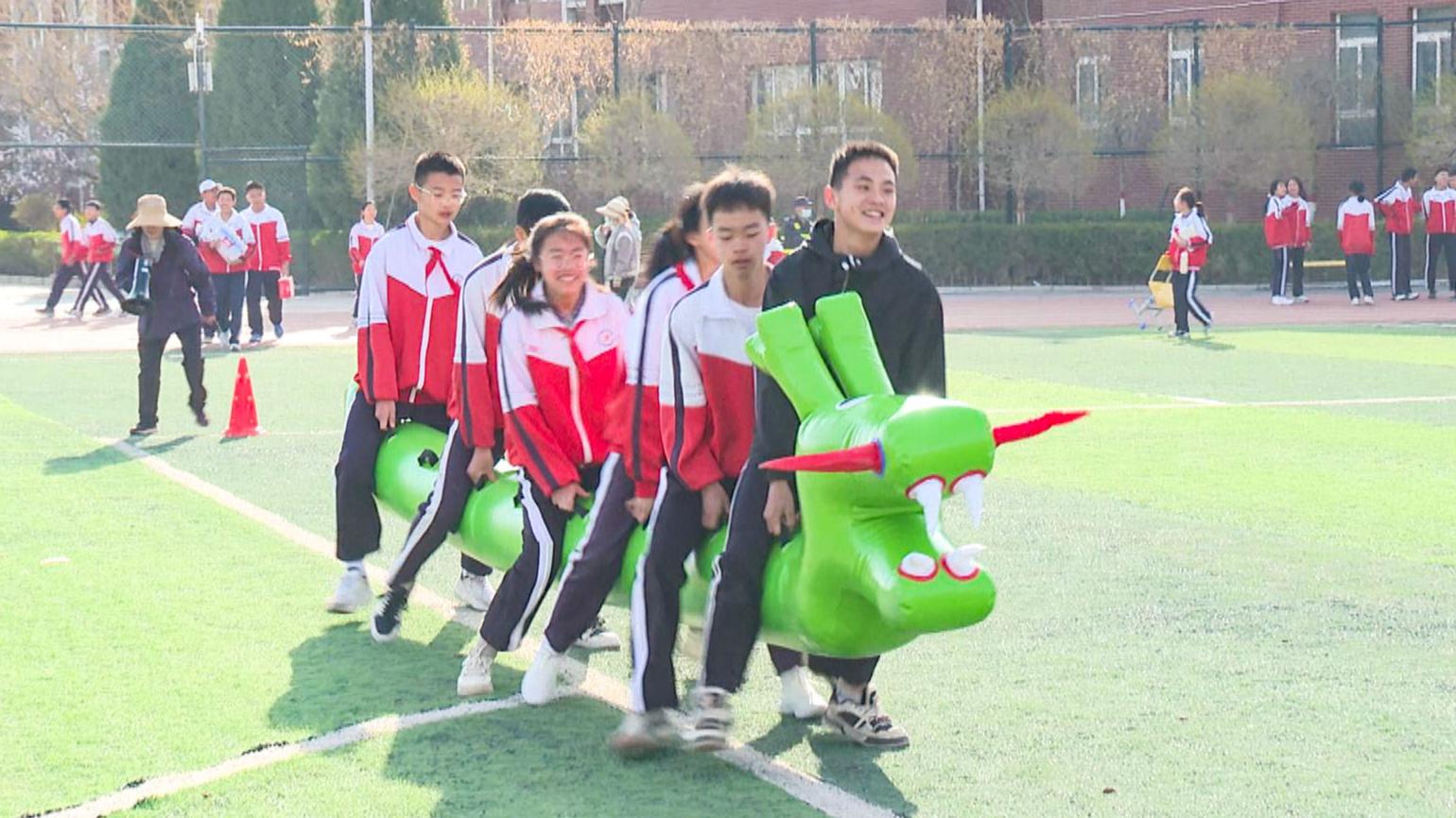 中宁六中：趣味运动展风采 活力校园向未来 (13)1.jpg