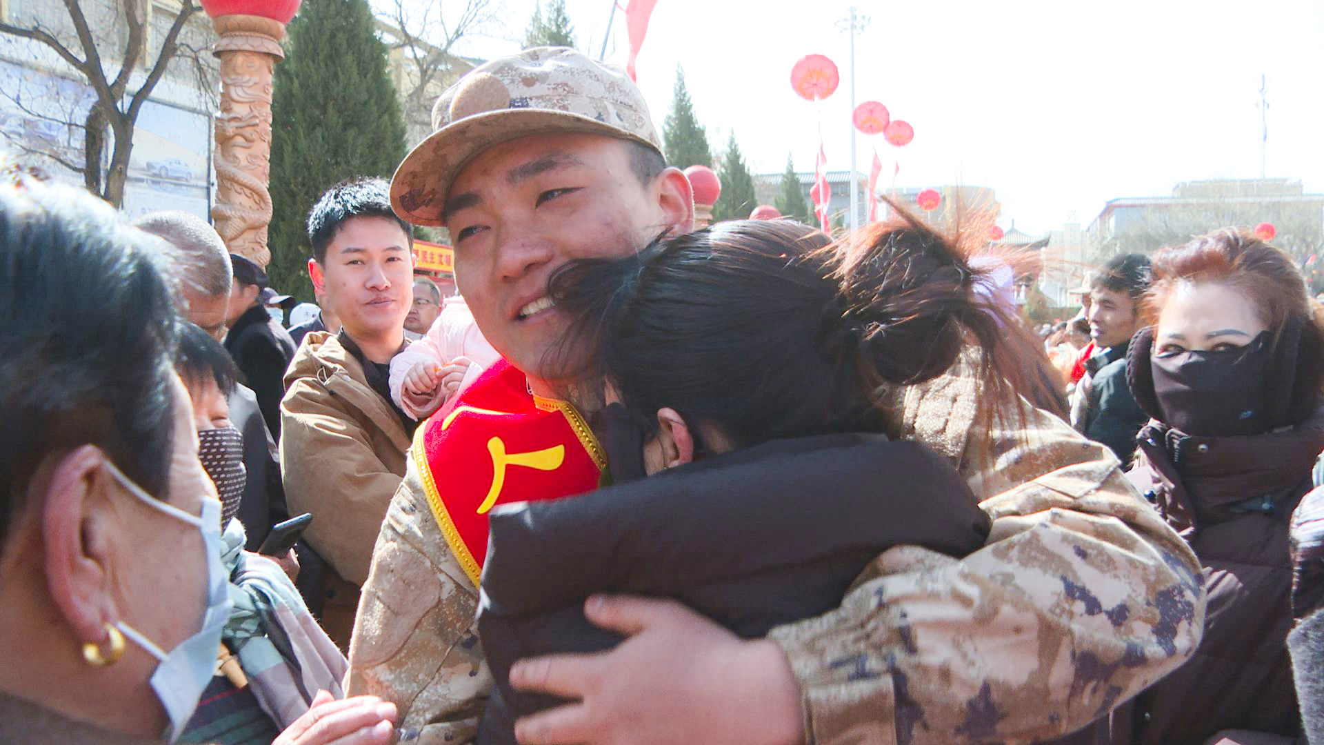 披戎装 踏征程 (43)1.jpg