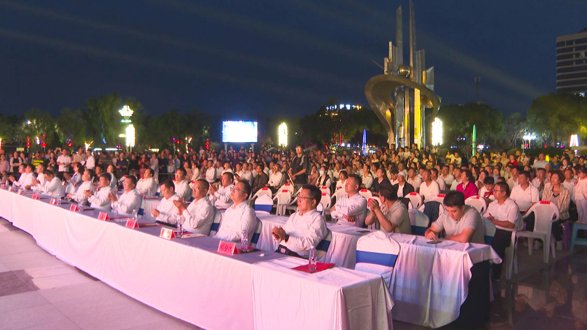 中宁县举行庆祝第41个教师节专场文艺演出 (3)1.jpg