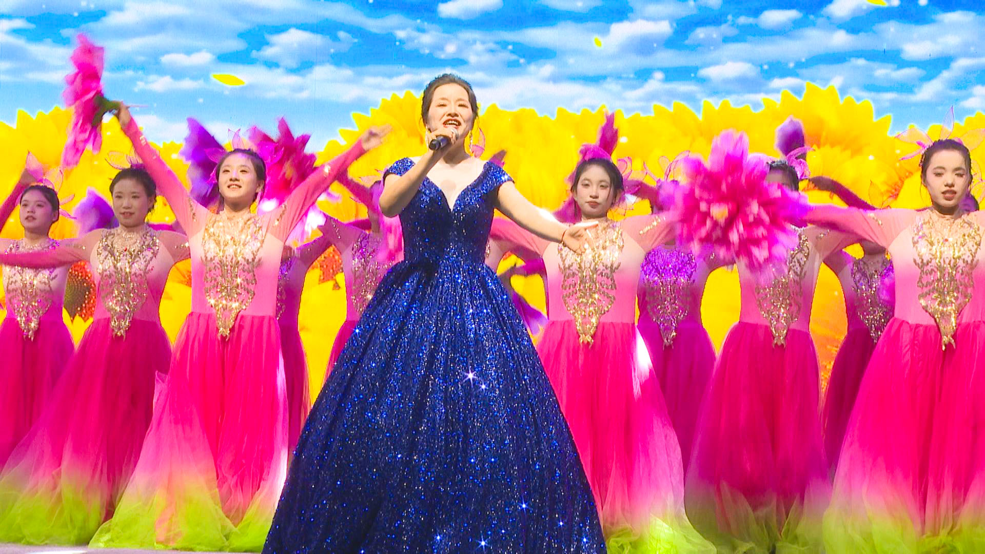 中宁县举行庆祝第41个教师节专场文艺演出 (2)1.jpg