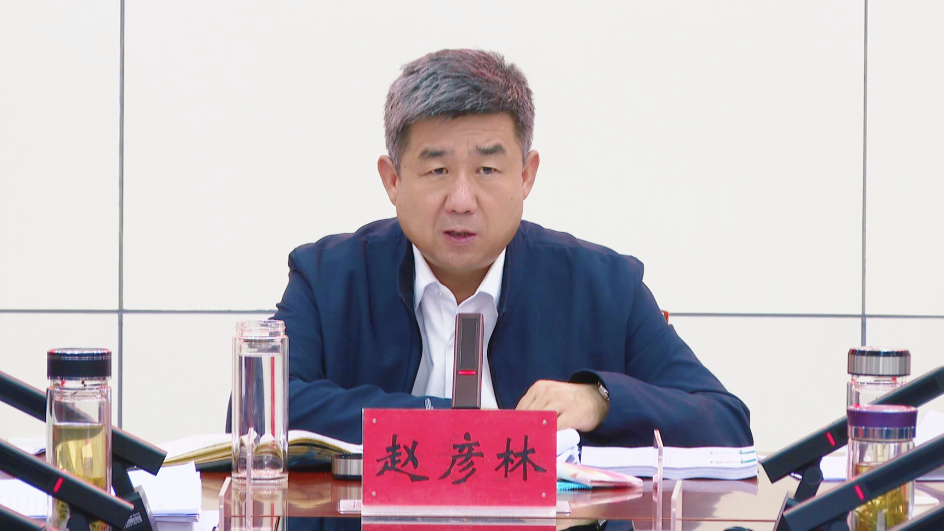 全县重点工作推进会议召开1.png