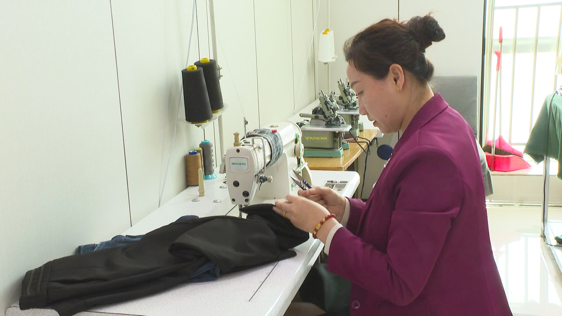 百隆商贸：诚信筑根基 服务暖人心 (26)1.jpg