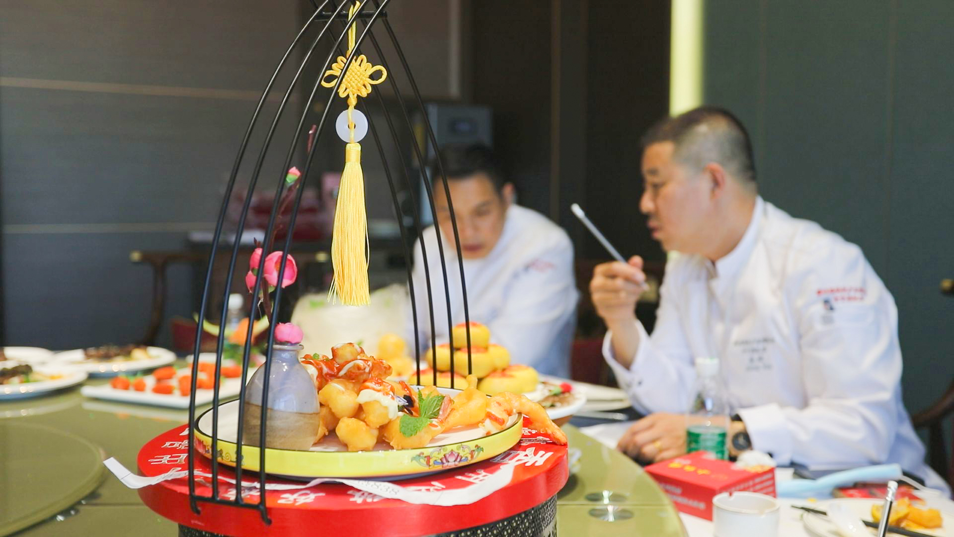 巨正餐饮：守德利民 引领杞乡餐饮新风尚 (60)1.jpg